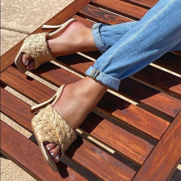 New woven square natural mule - Picture 2 of 16